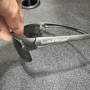 Smith & Wesson Sleek Black Sunglasses GUC